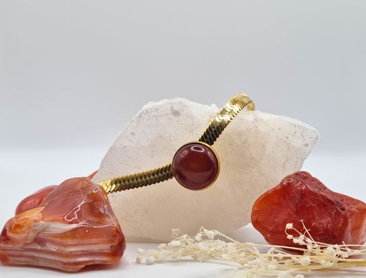 Golden statement necklace with carnelian